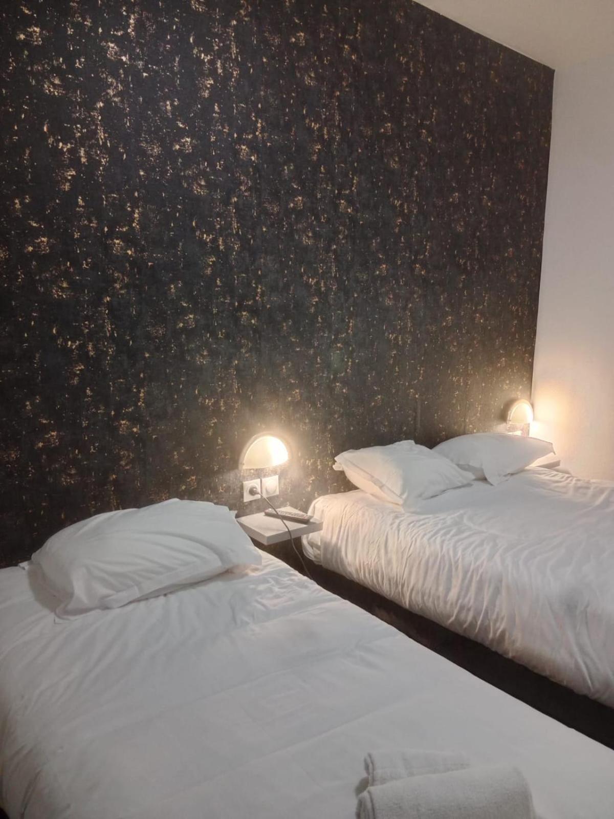 Hotel Le Celtic Montluçon Dış mekan fotoğraf